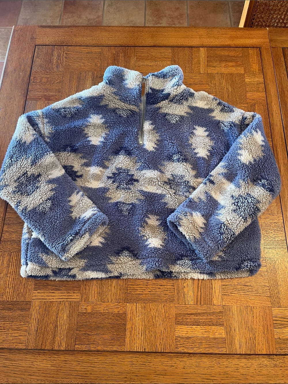 Thread & Supply Light Blue and Cream Sherpa Zip Hoodie M